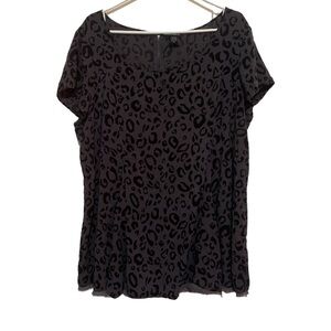 Torrid Size 1X Grey & Black Cheetah Print Blouse Short Sleeve, Frayed Hem